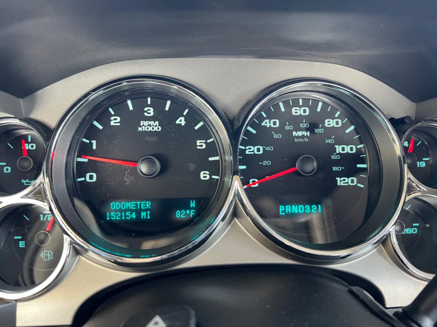 2009 White /Gray Chevrolet Silverado 1500 LT (1GCEC29029Z) with an 5.3 V8 engine, Automatic transmission, located at 4520 Airline Hwy, Baton Rouge, LA, 70805, (225) 357-1497, 30.509325, -91.145432 - 2009 Chevy Silverado Ext Cab LT 2WD ***One Owner*** 5.3 V8 Gas, 152K Miles, Power Windows, Locks & Mirrors, Cold A/C, Tow Pkg. FOR INFO PLEASE CONTACT JEFF AT 225 357-1497 CHECK OUT OUR A+ RATING WITH THE BETTER BUSINESS BUREAU WE HAVE BEEN A FAMILY OWNED AND OPERATED BUSINESS AT THE SAME LOCATION - Photo#15
